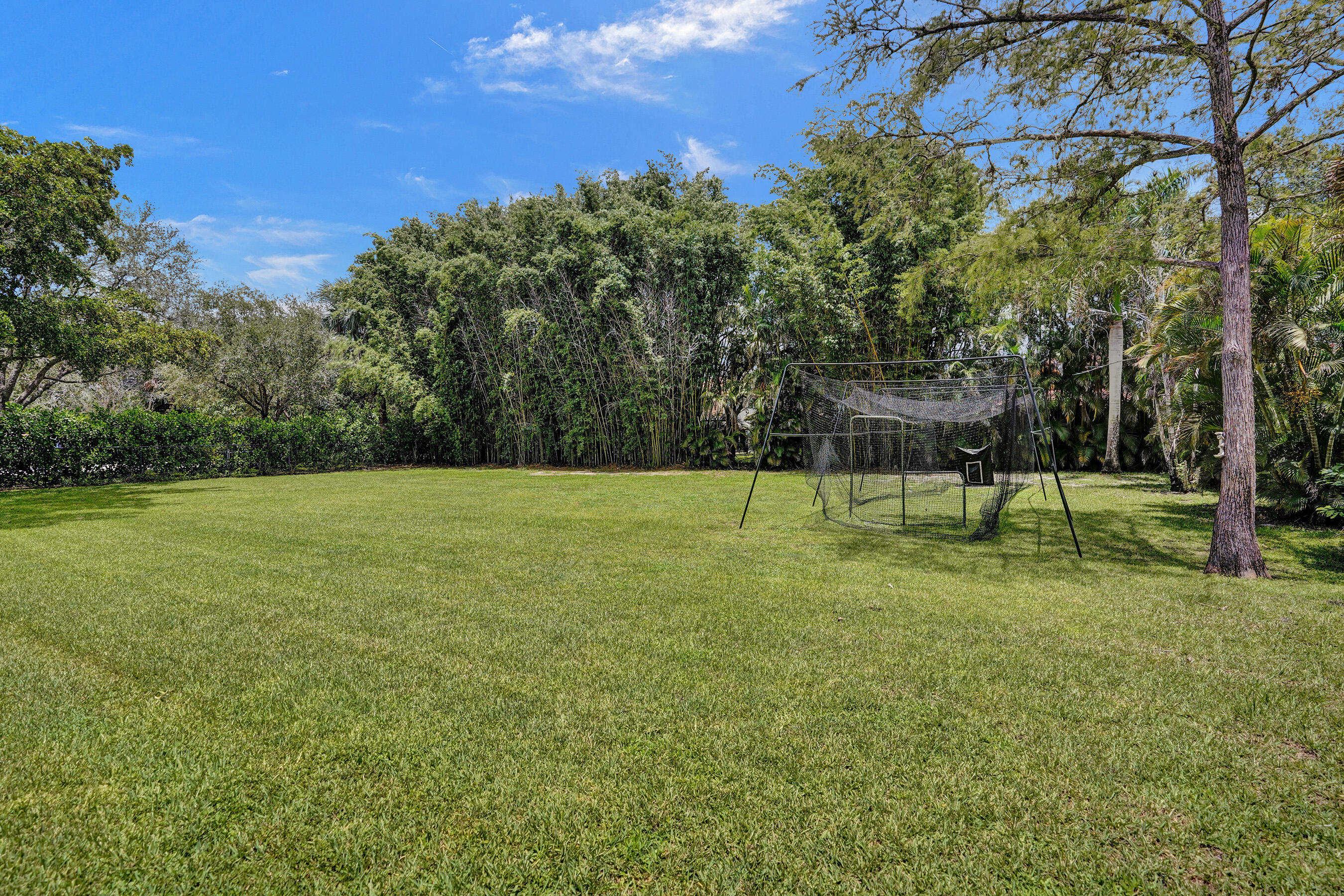 LEGEND LAKE ESTATES - Residential