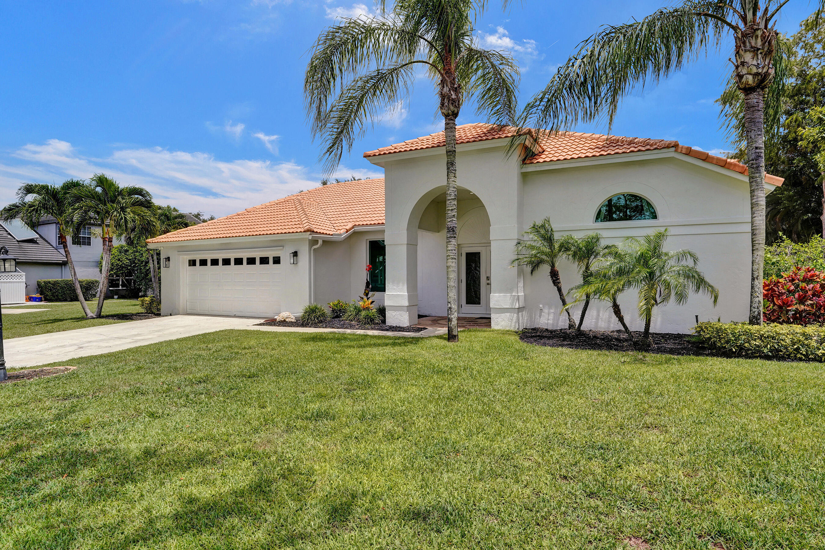 LEGEND LAKE ESTATES - Residential