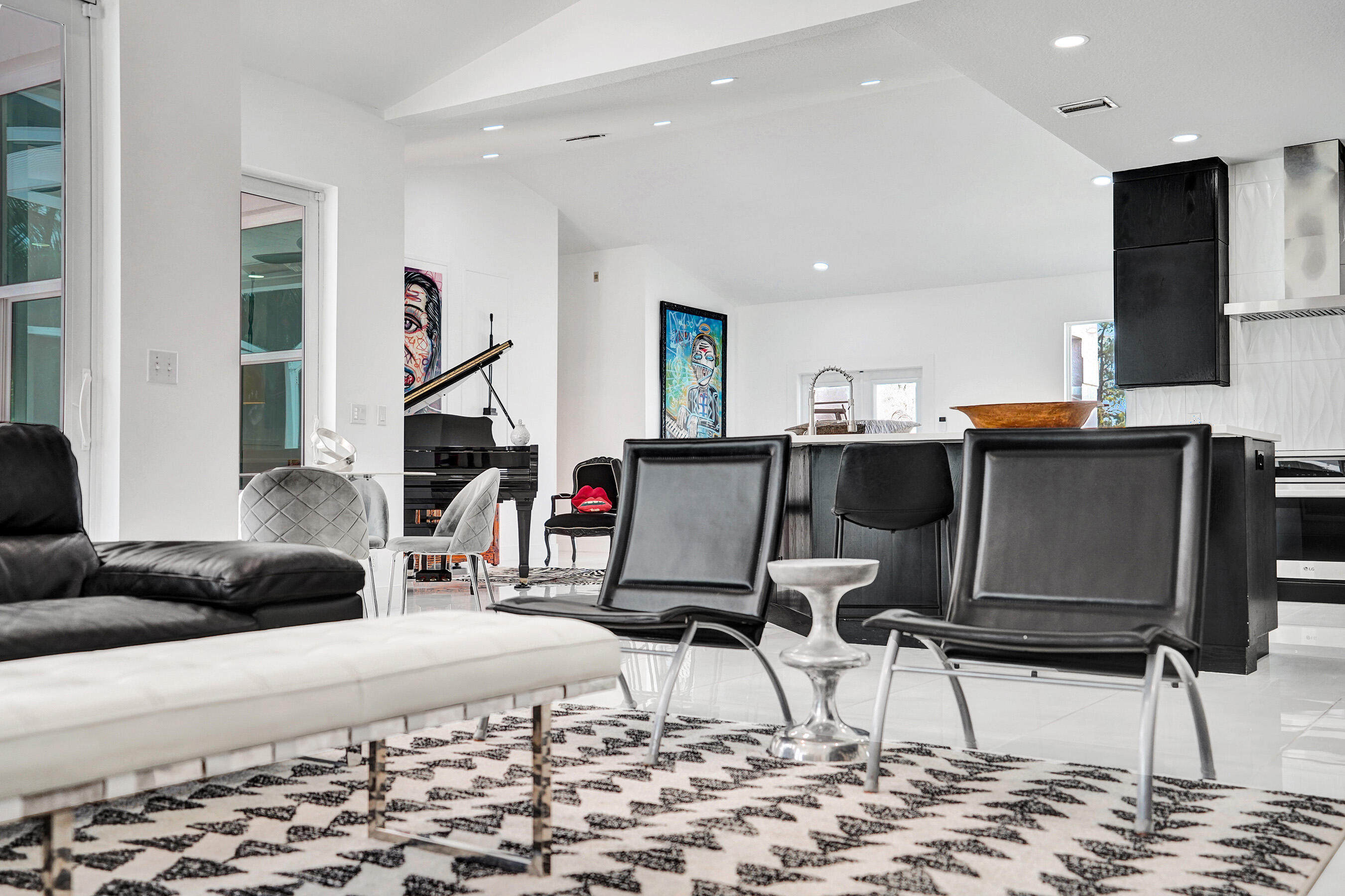 LEGEND LAKE ESTATES - Residential