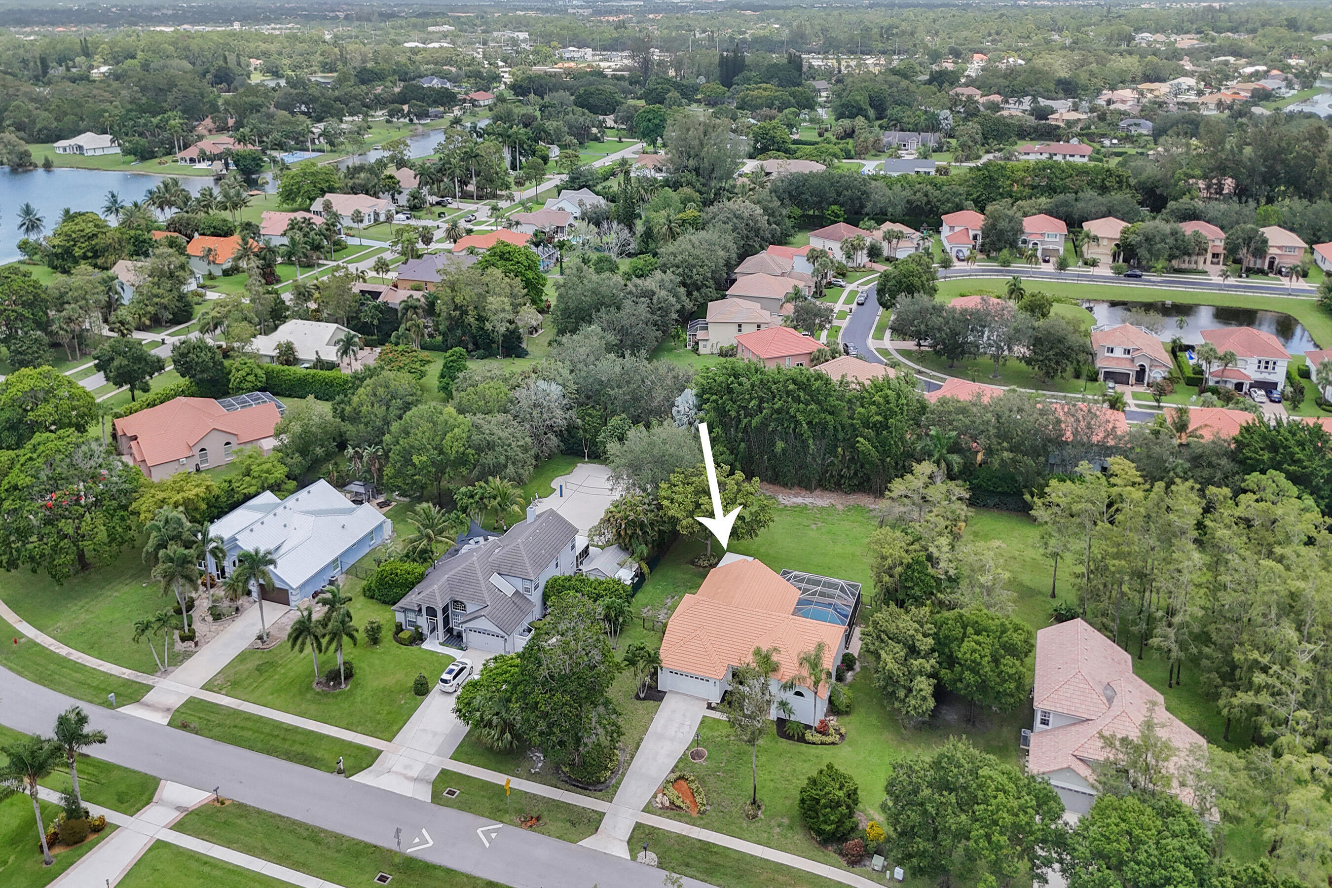 LEGEND LAKE ESTATES - Residential