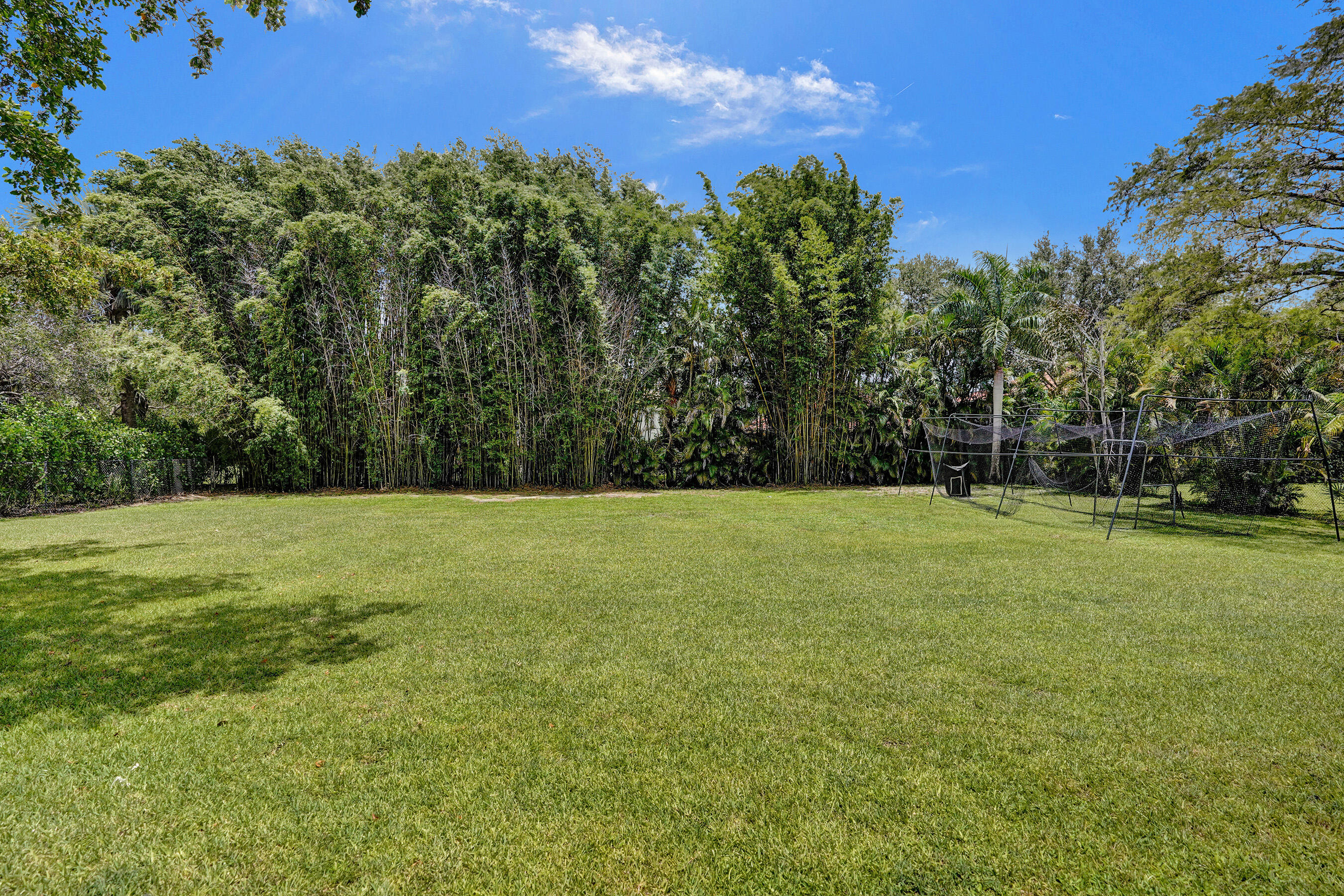 LEGEND LAKE ESTATES - Residential