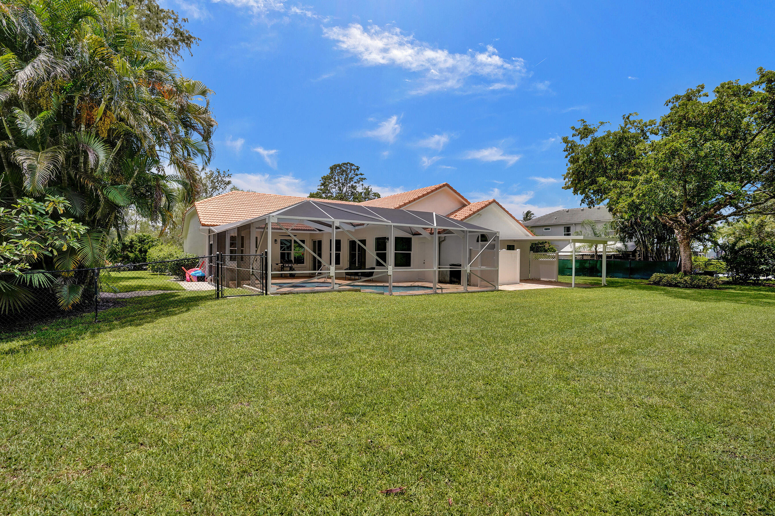 LEGEND LAKE ESTATES - Residential