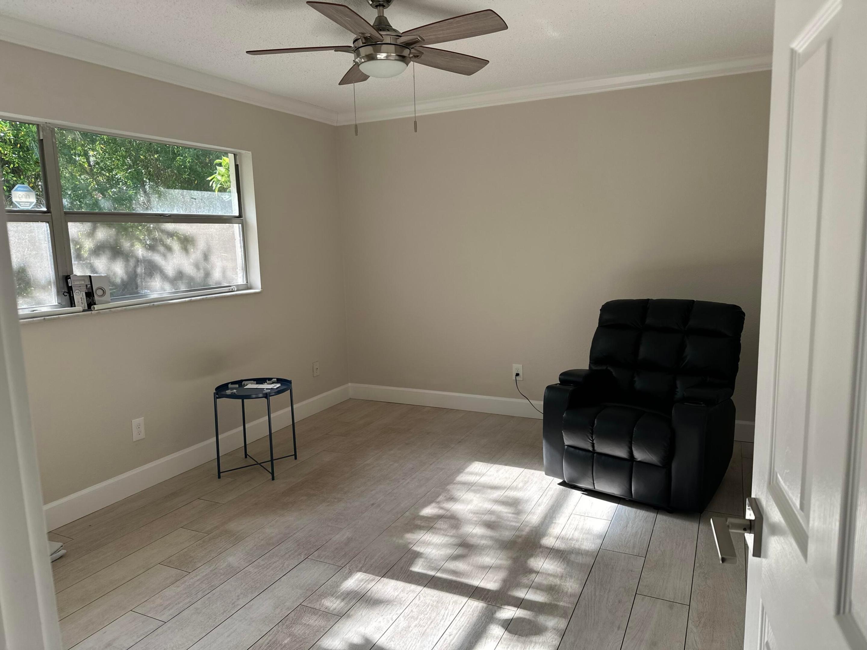 VILLAGE GREEN - Residential