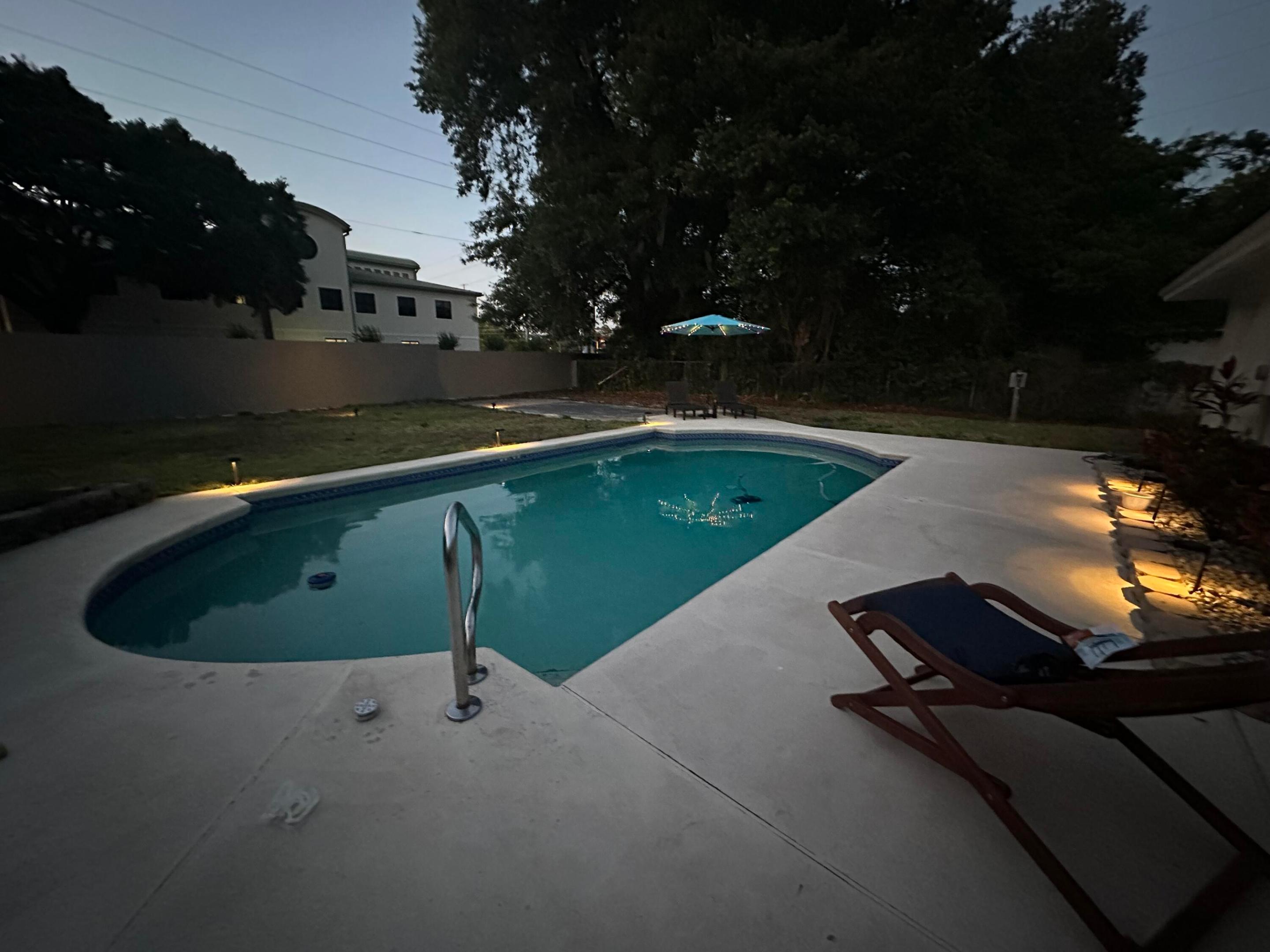 VILLAGE GREEN - Residential