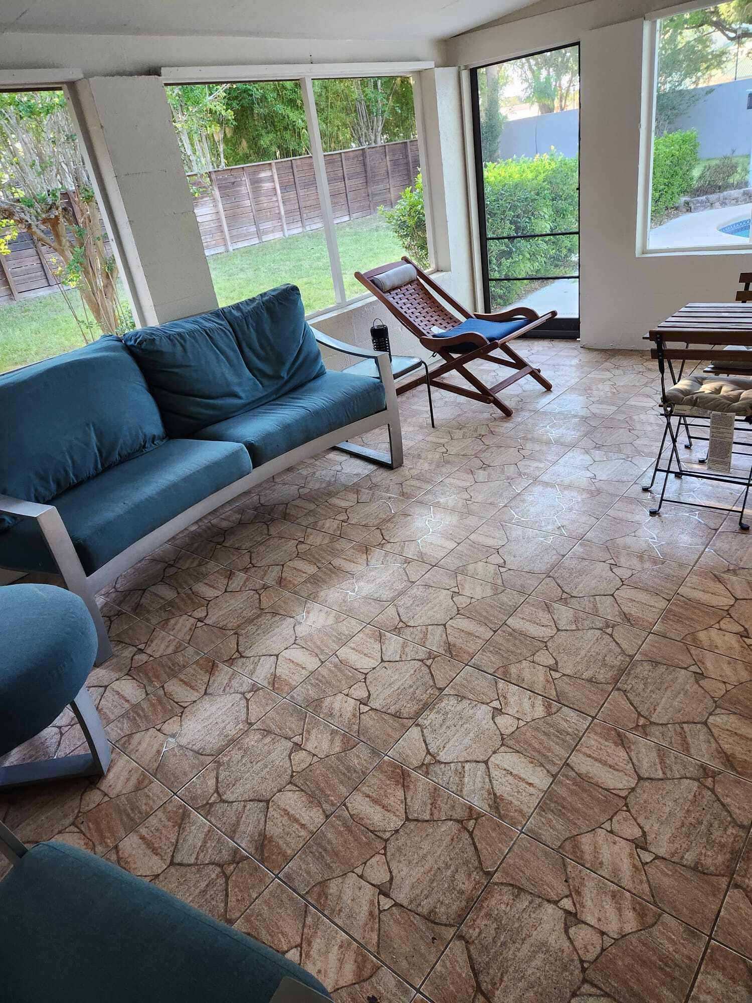 VILLAGE GREEN - Residential