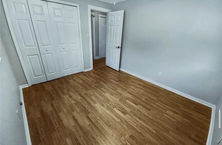 VILLAGE GREEN - Residential