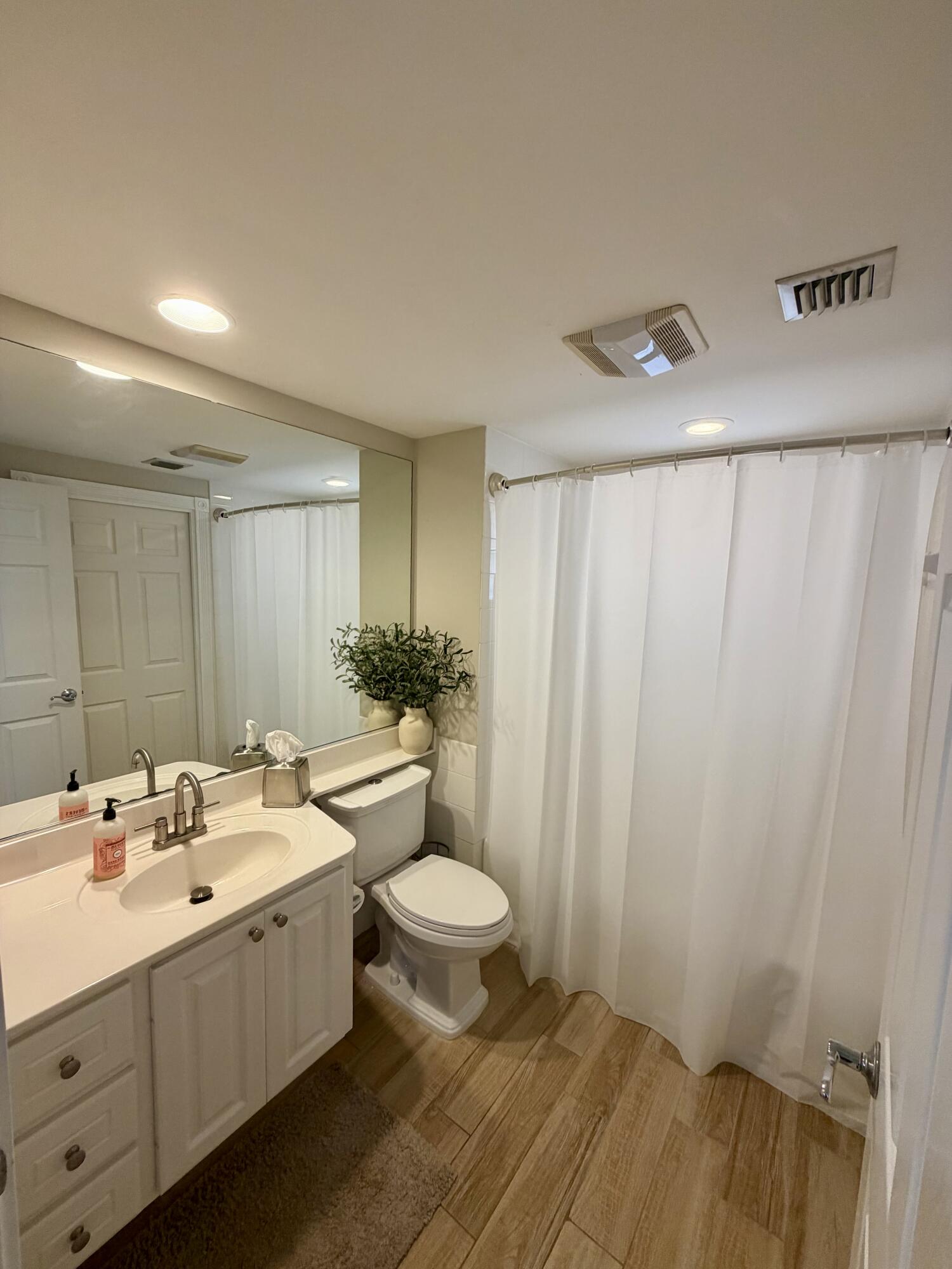 MARTINIQUE AT ABACOA 1 - Residential Lease