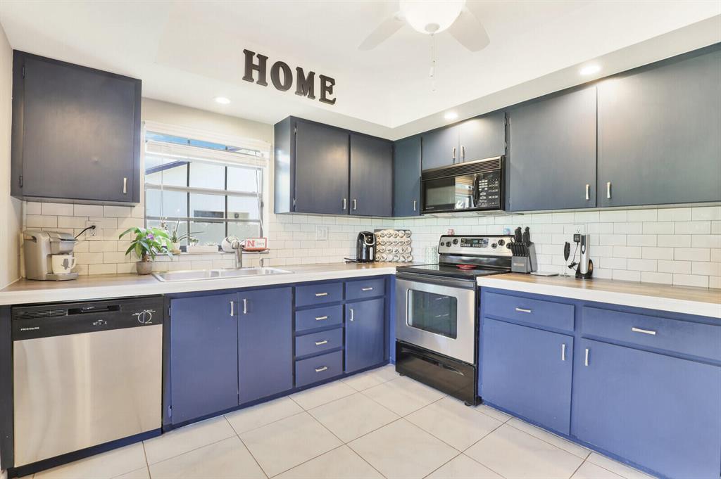 HOMEWOOD LAKES SEC B-1 - Residential