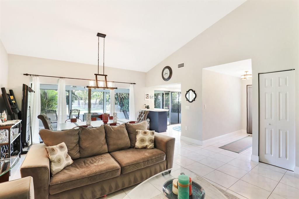 HOMEWOOD LAKES SEC B-1 - Residential