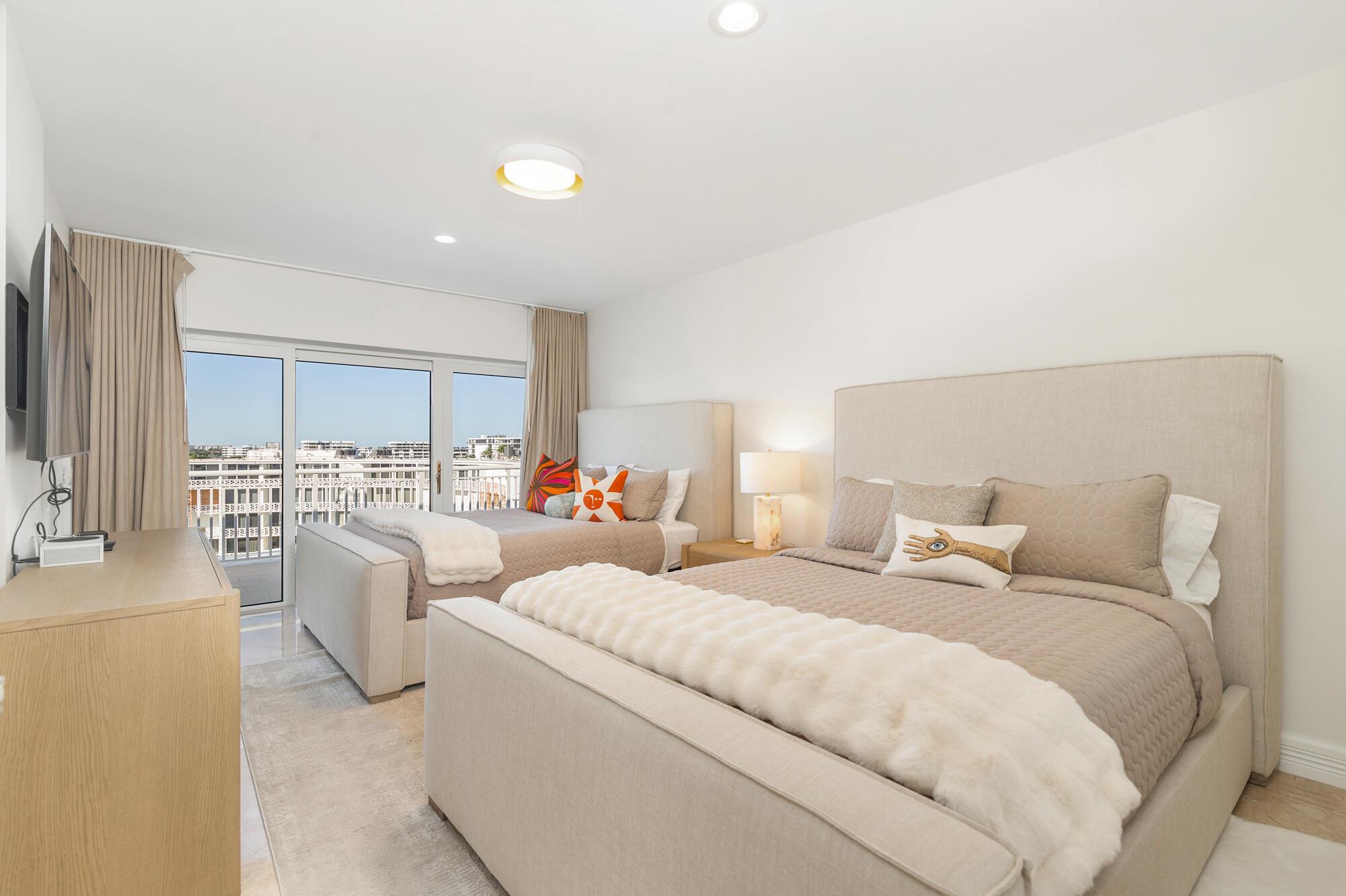 CARLYLE HOUSE CONDO - Residential Lease