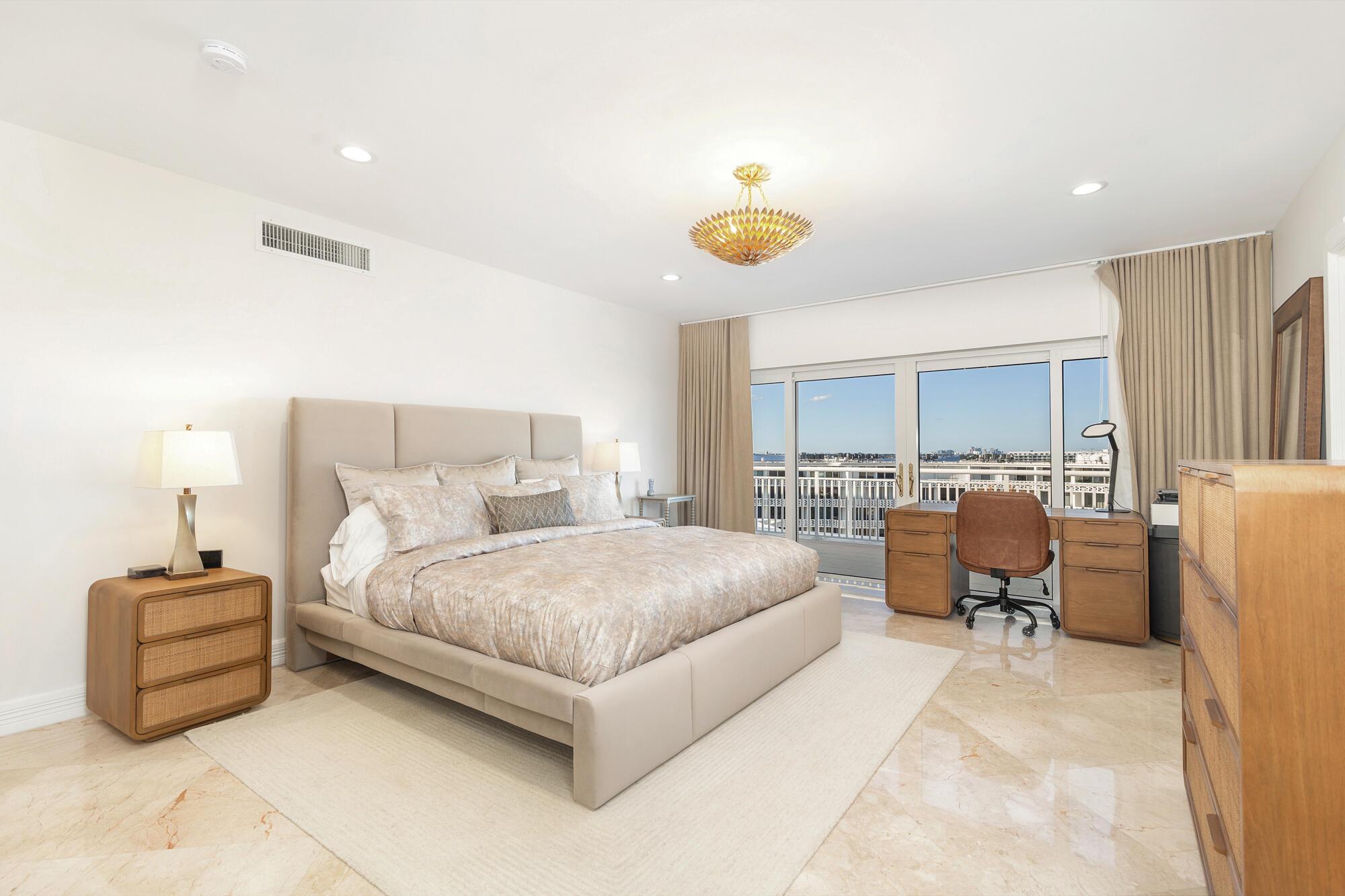 CARLYLE HOUSE CONDO - Residential Lease