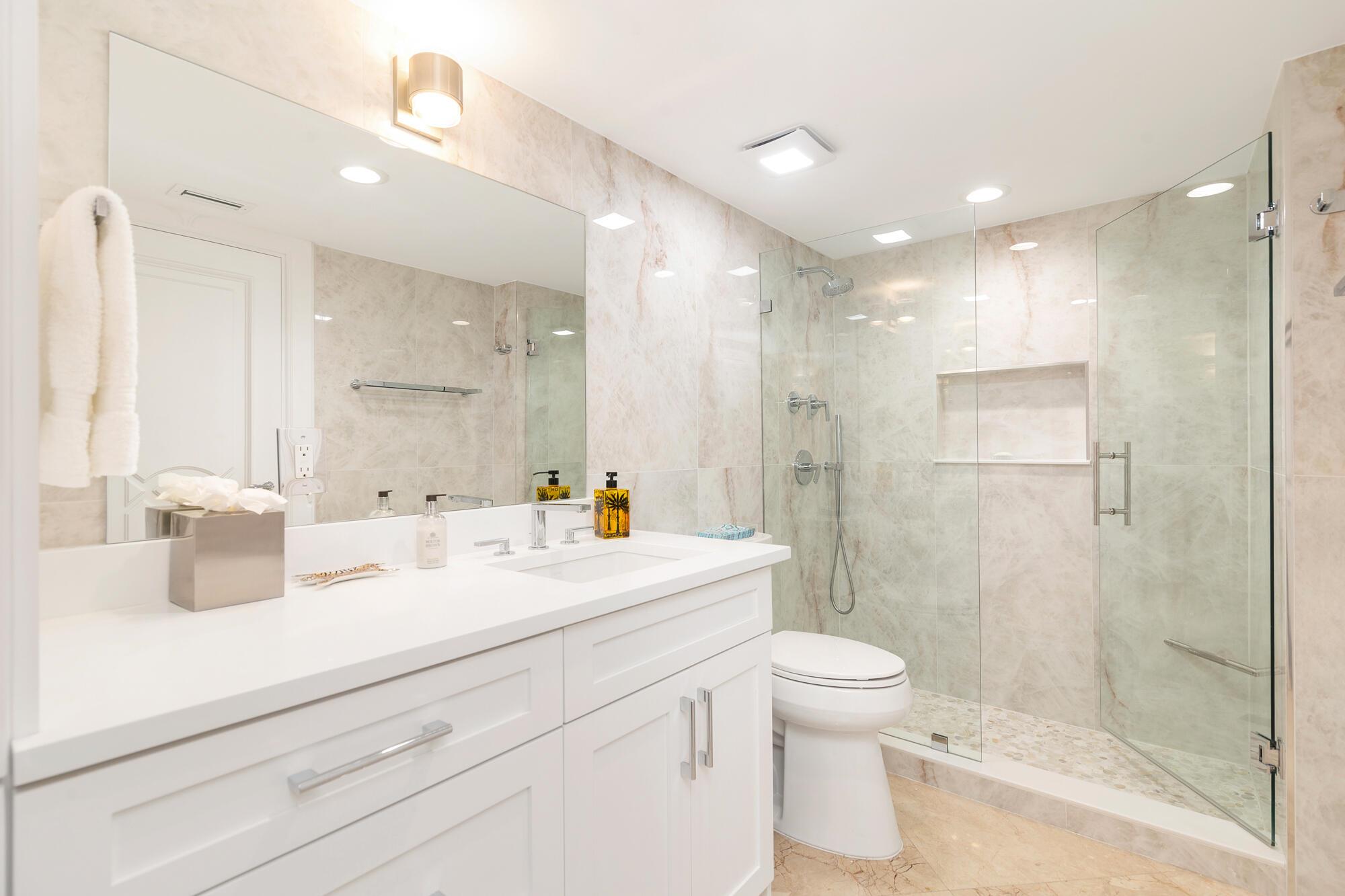 CARLYLE HOUSE CONDO - Residential Lease