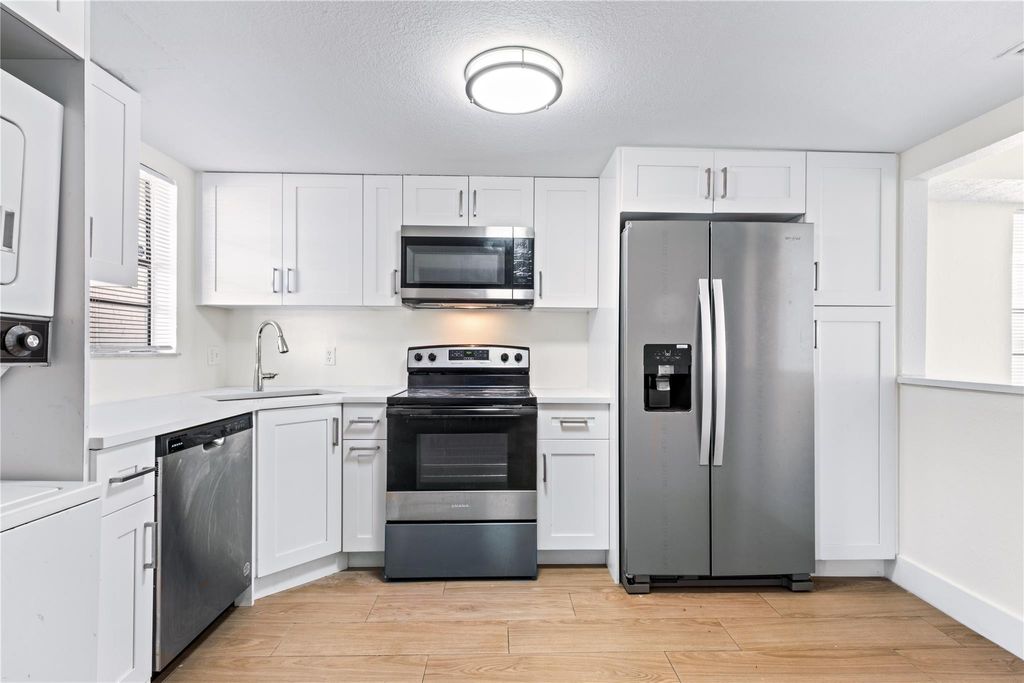 Photo of 3750 NW 115th Way #5-1, Coral Springs, FL 33065 (MLS # F10543988)