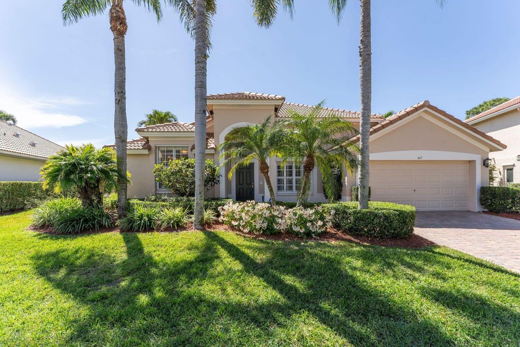 Photo of 167 Bent Tree Drive, Palm Beach Gardens, FL 33418 (MLS # R11070822)