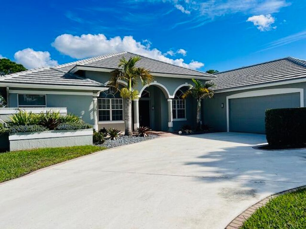 Photo of 8204 Kiawah Trace, Port Saint Lucie, FL 34986 (MLS # R10943171)