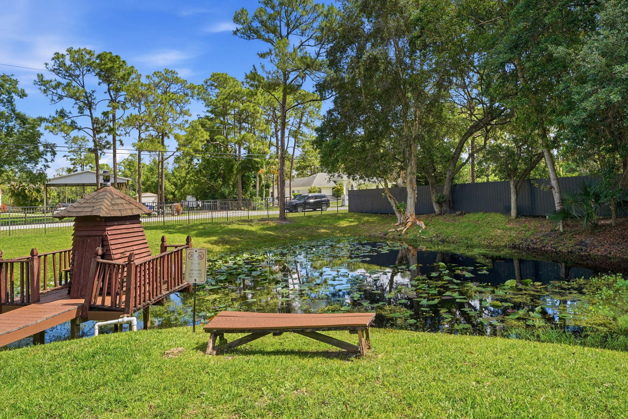 ACREAGE - Residential Lease