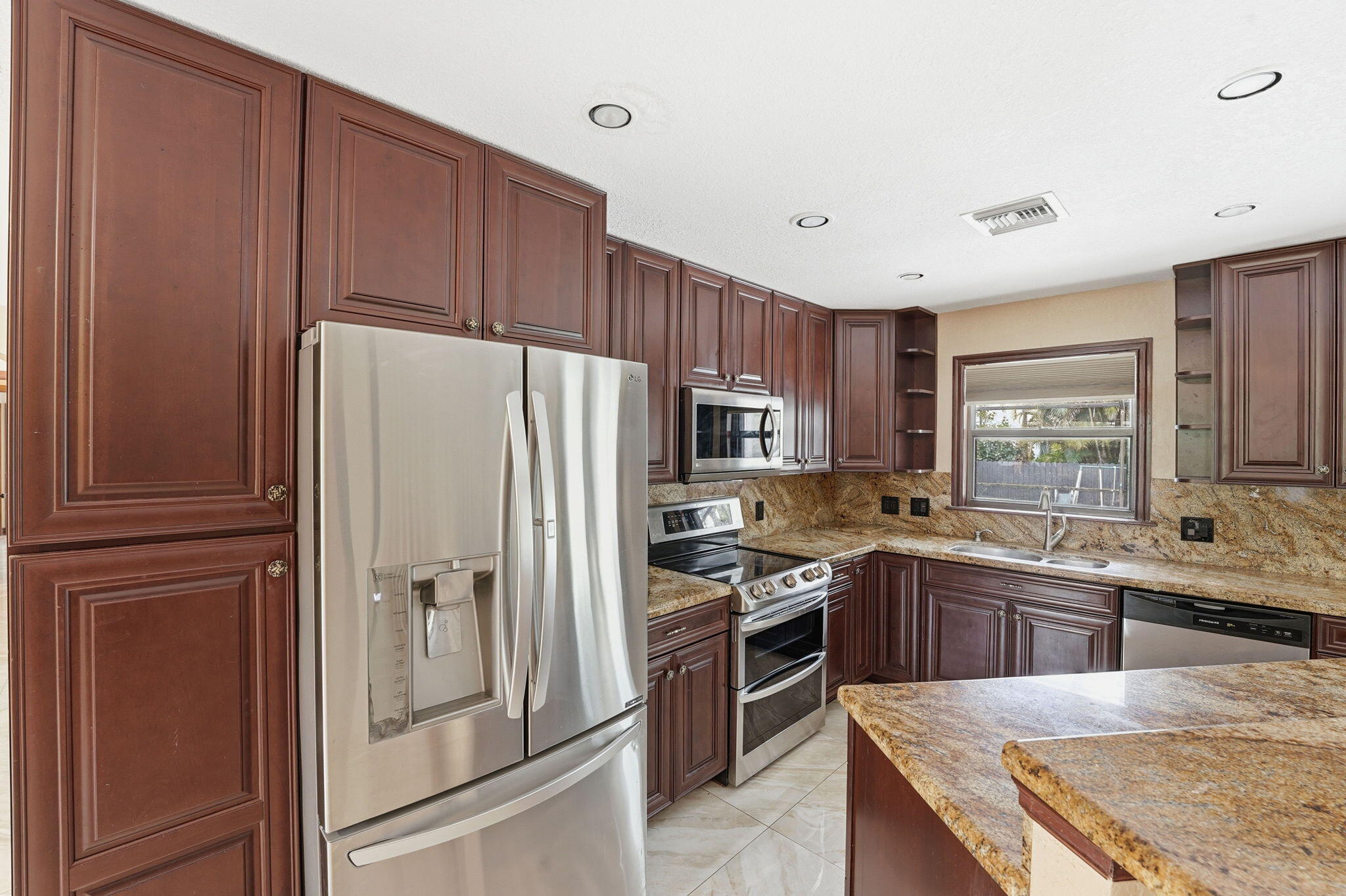 ACREAGE - Residential Lease