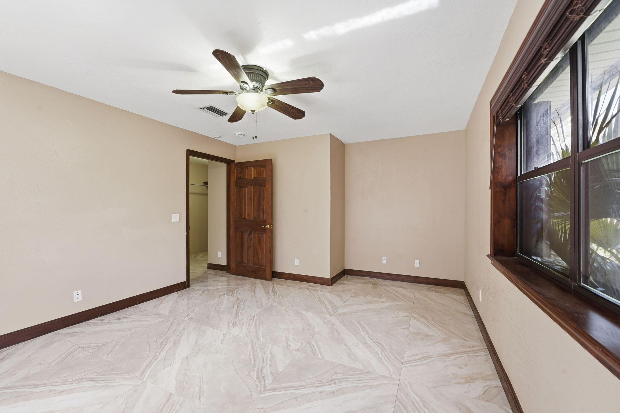 ACREAGE - Residential Lease