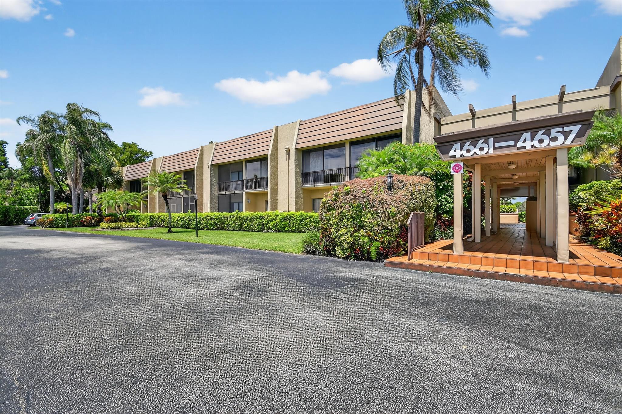 FOUNTAINS OF PALM BEACH C - Residential