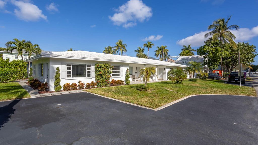 Photo of 711 SE 2nd Street #1, Delray Beach, FL 33483 (MLS # R11117801)