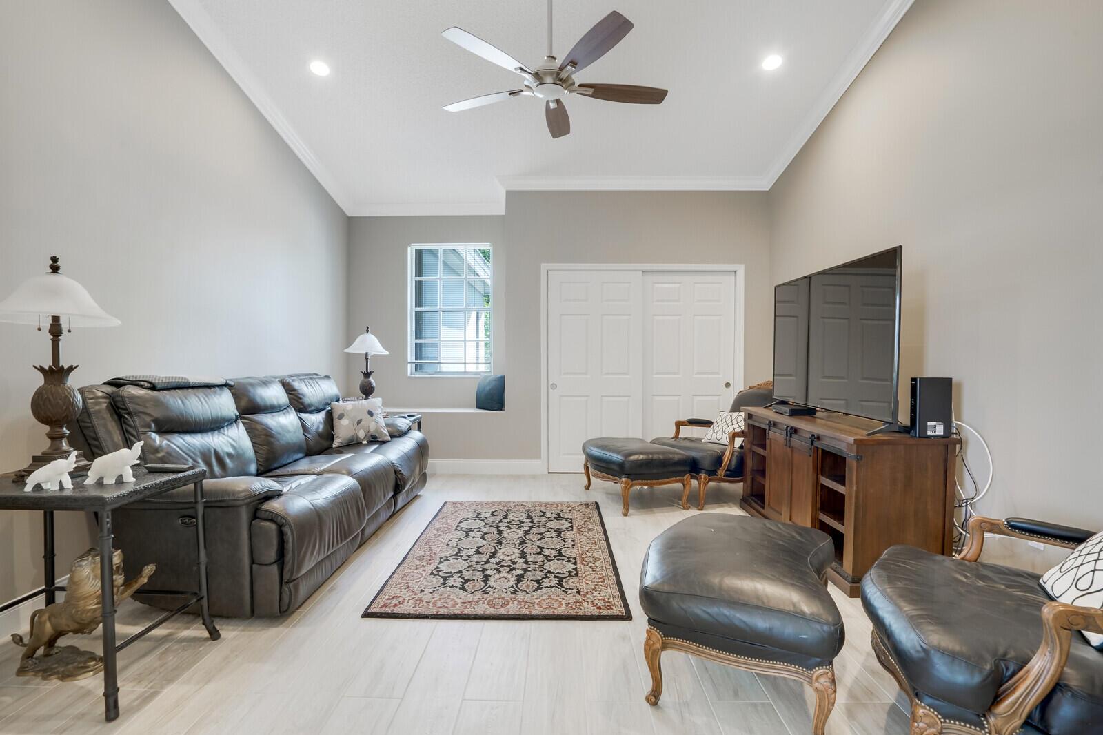 ANDOVER AT WYCLIFFE CONDO - Residential