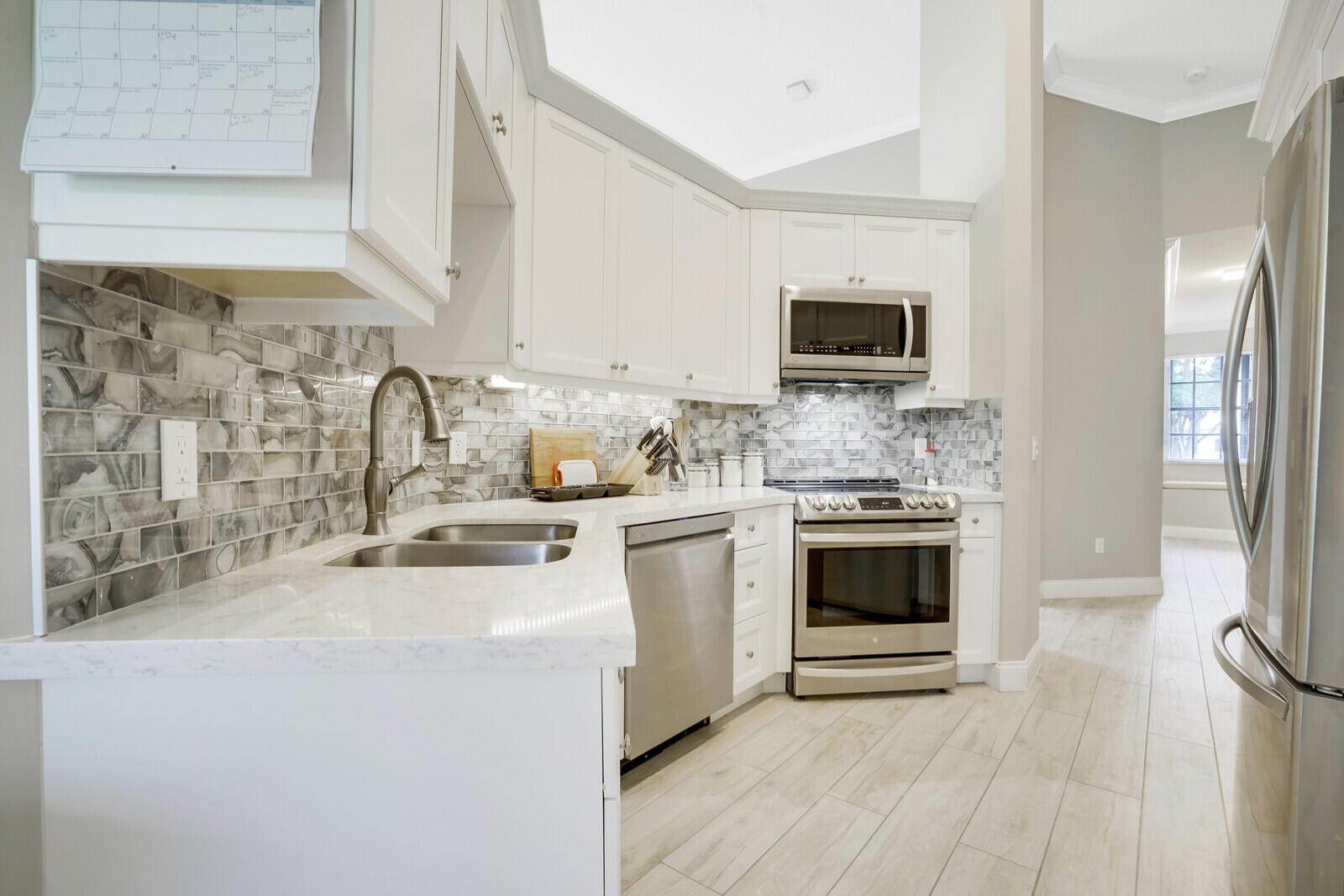 ANDOVER AT WYCLIFFE CONDO - Residential