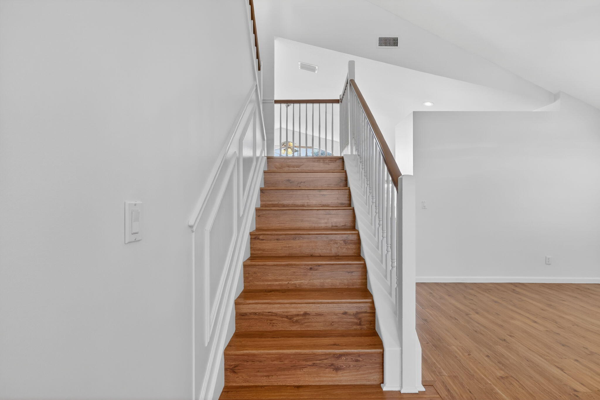 WILLOUGHBY (AKA WILLOUGHBY GLEN) - Residential