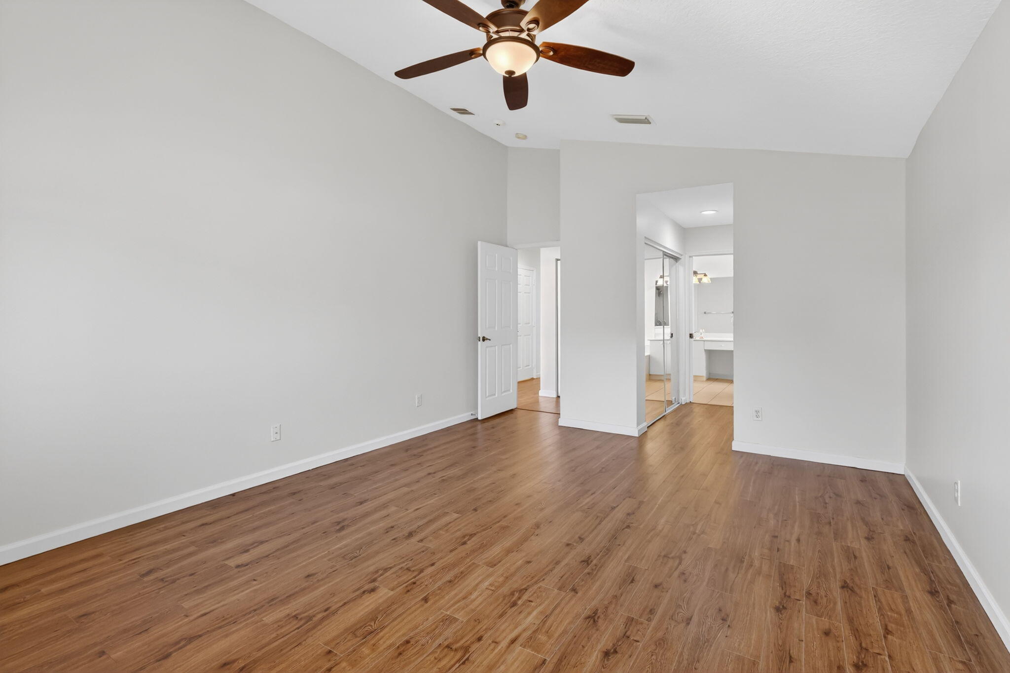 WILLOUGHBY (AKA WILLOUGHBY GLEN) - Residential