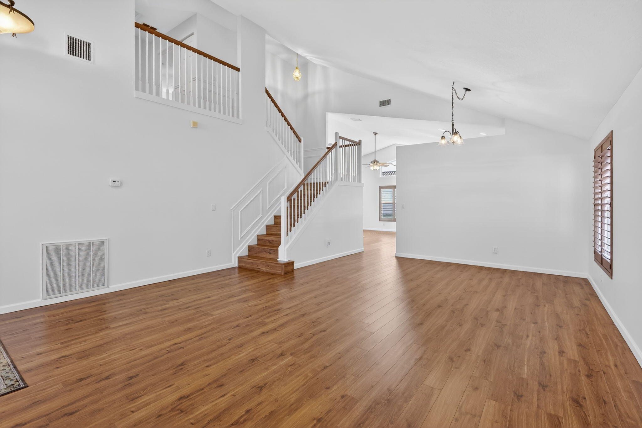 WILLOUGHBY (AKA WILLOUGHBY GLEN) - Residential