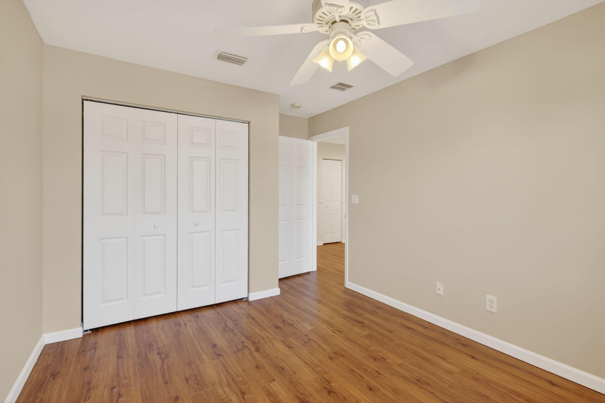 WILLOUGHBY (AKA WILLOUGHBY GLEN) - Residential