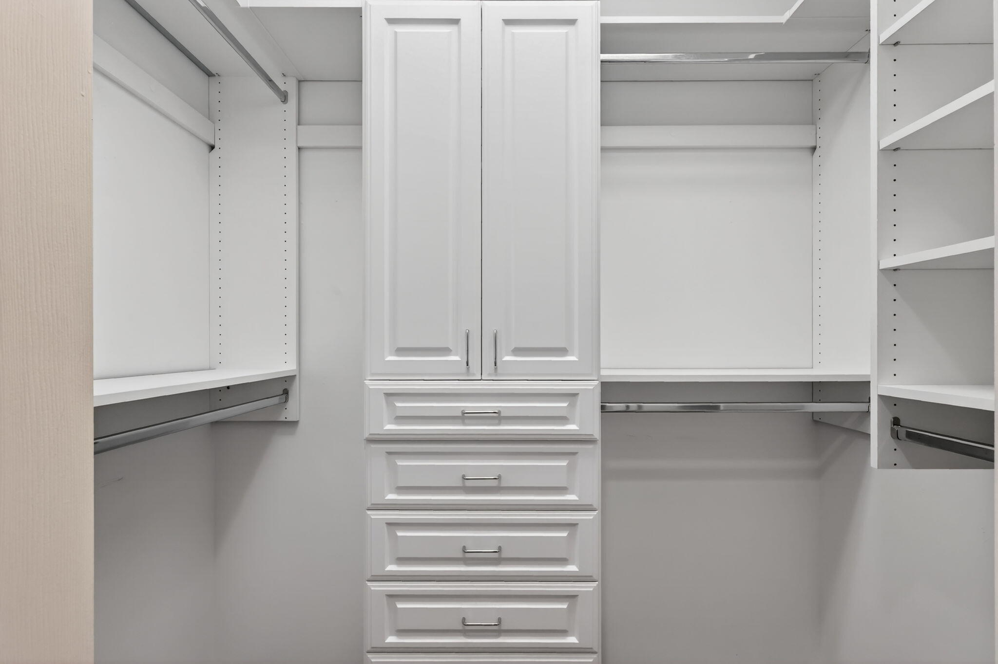 WILLOUGHBY (AKA WILLOUGHBY GLEN) - Residential