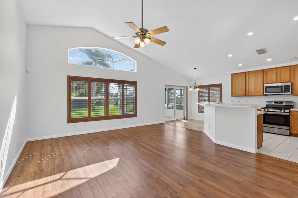 Photo of 1021 SE Westminster Place, Stuart, FL 34997 (MLS # B26015015)