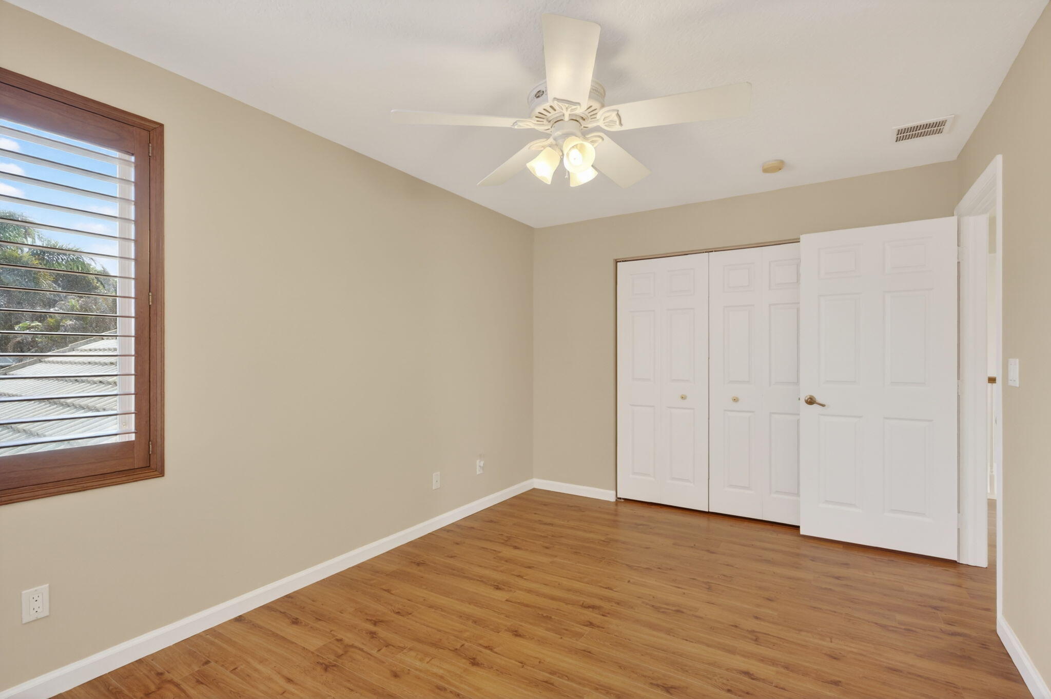 WILLOUGHBY (AKA WILLOUGHBY GLEN) - Residential