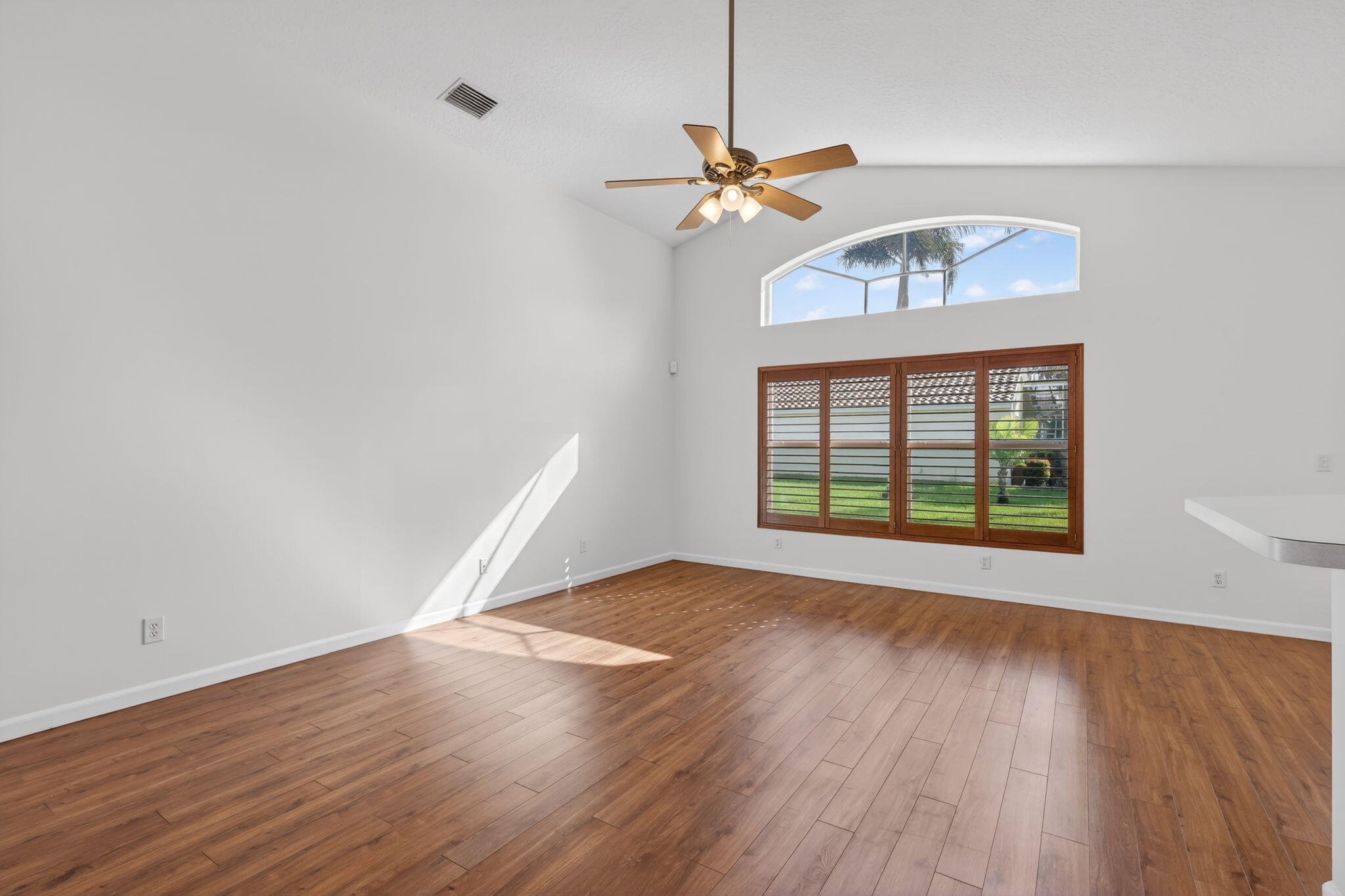 WILLOUGHBY (AKA WILLOUGHBY GLEN) - Residential