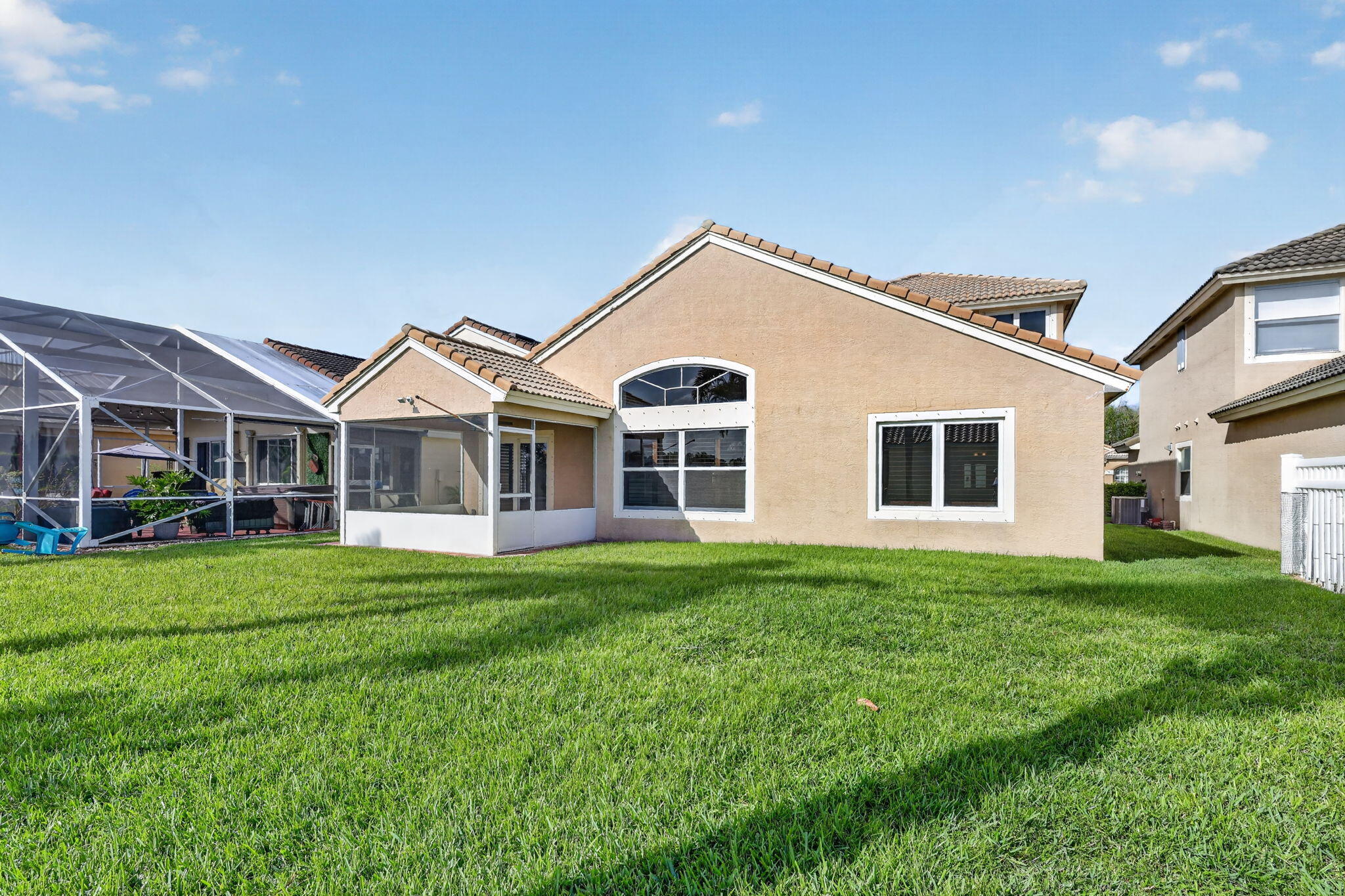 WILLOUGHBY (AKA WILLOUGHBY GLEN) - Residential