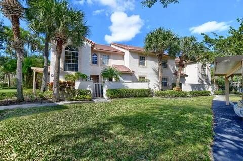 Photo of 14395 Via Royale #4, Delray Beach, FL 33446 (MLS # B26086923)
