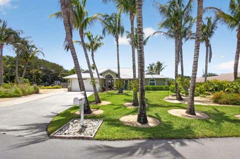 Property photo of 8081 Se Shiloh Terrace, Hobe Sound, FL 33455