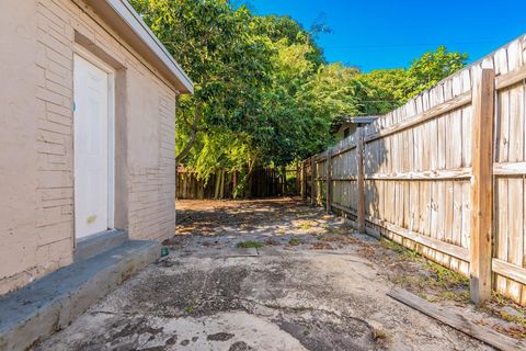 A home in Lake Worth Beach