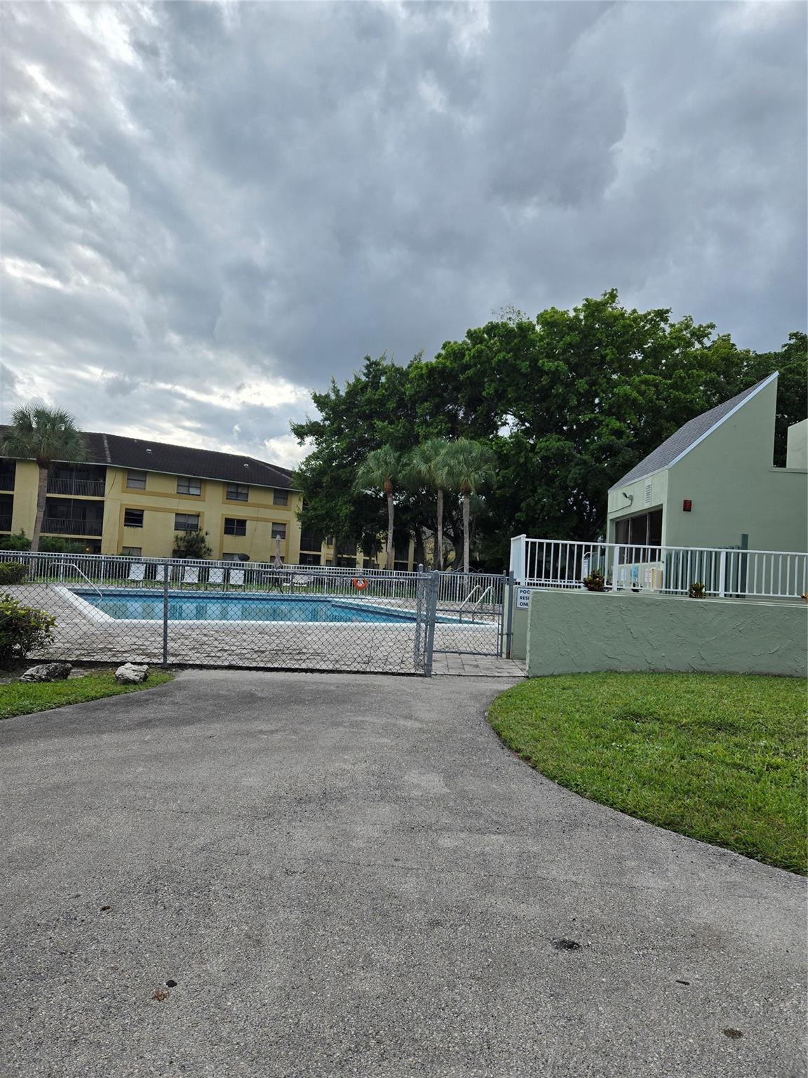 Sun & Lake - Residential Lease