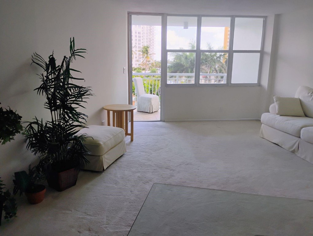 301 N Ocean Boulevard 407