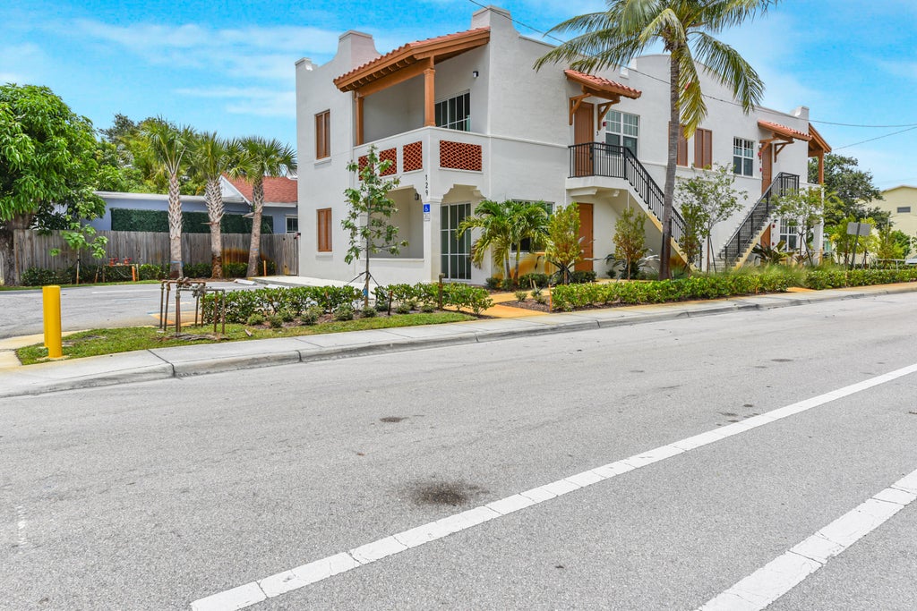 Photo of 129 S K Street, Lake Worth, FL 33460 (MLS # B26043673)