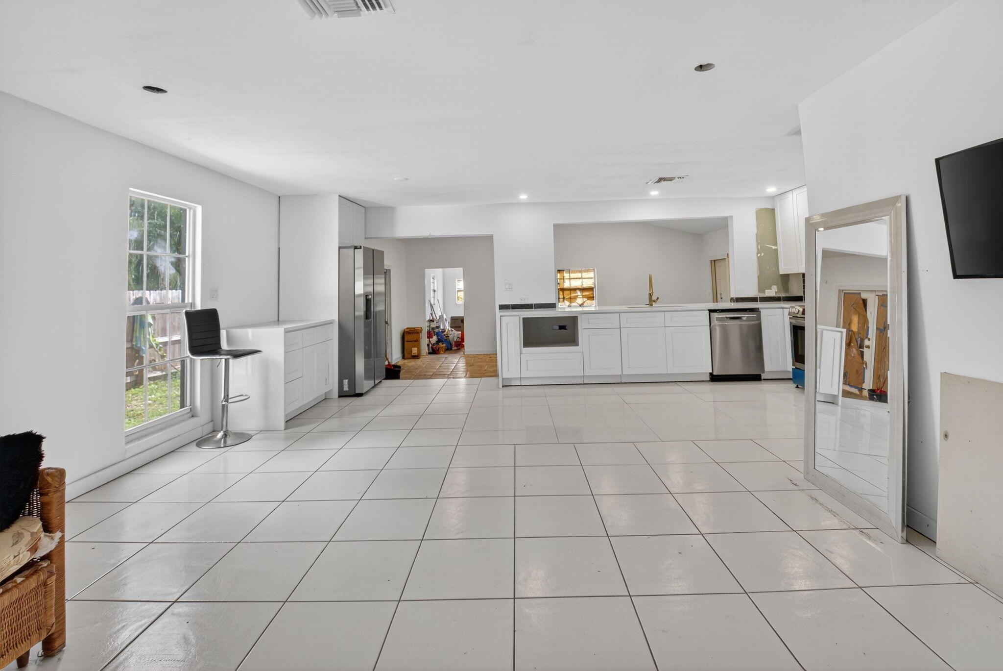 DELRAY GARDEN ESTATES - Residential