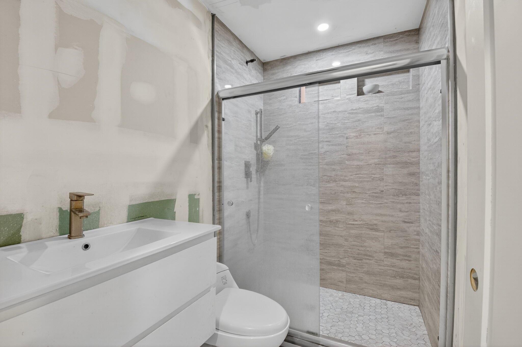 DELRAY GARDEN ESTATES - Residential