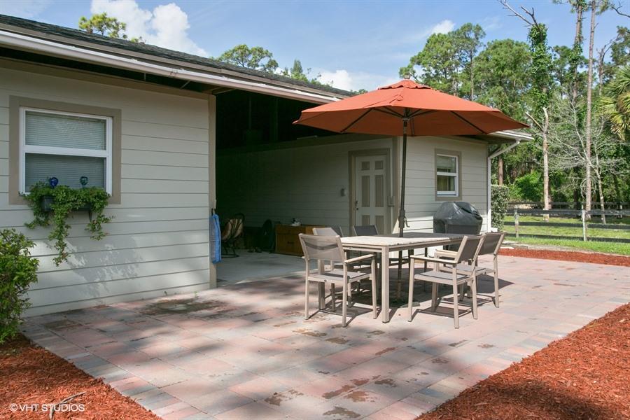 LOXAHATCHEE GROVES - Land