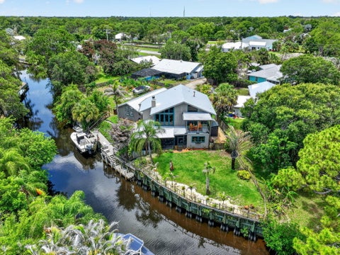 Property photo of 2483 Sw Murphy Road, Palm City, FL 34990