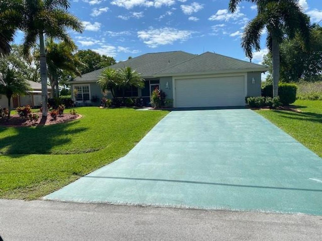 Photo of 480 SW Aster Rd, Port Saint Lucie, FL 34953 (MLS # F10275984)