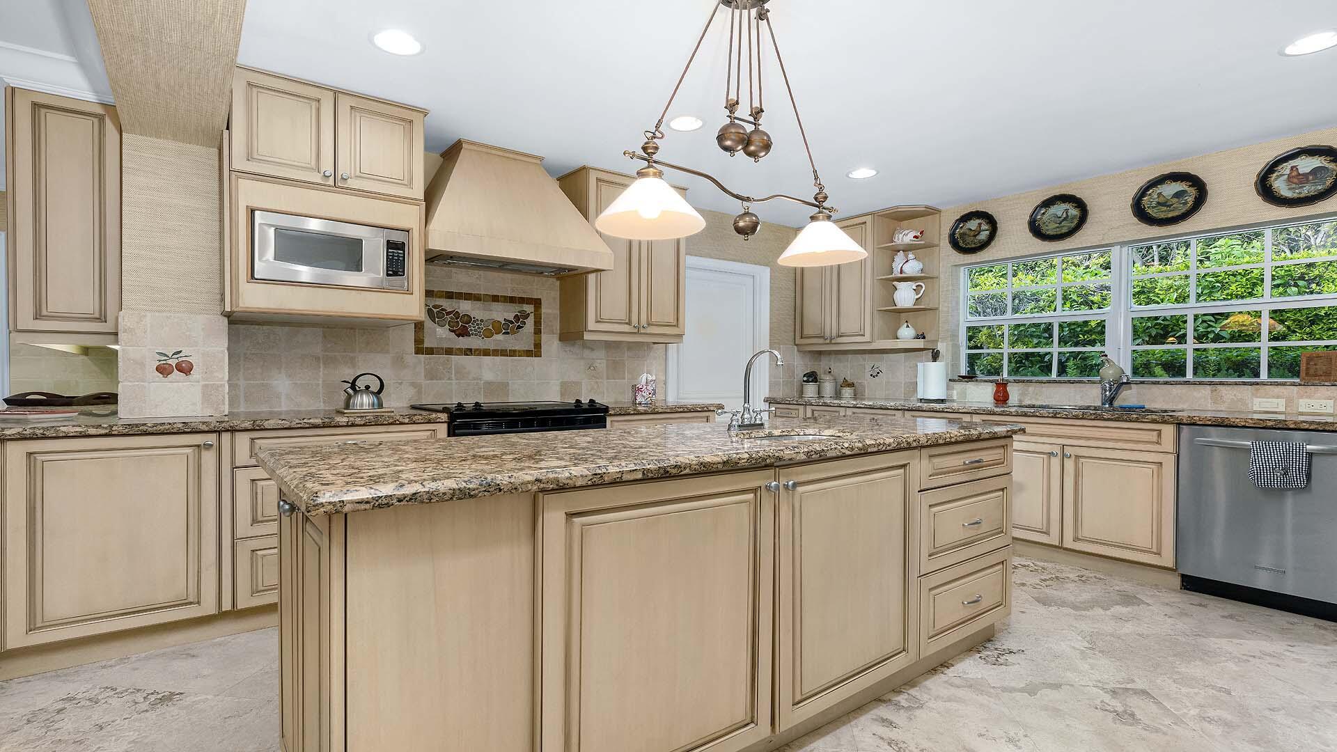 GULFSTREAM PROPERTIES - Residential