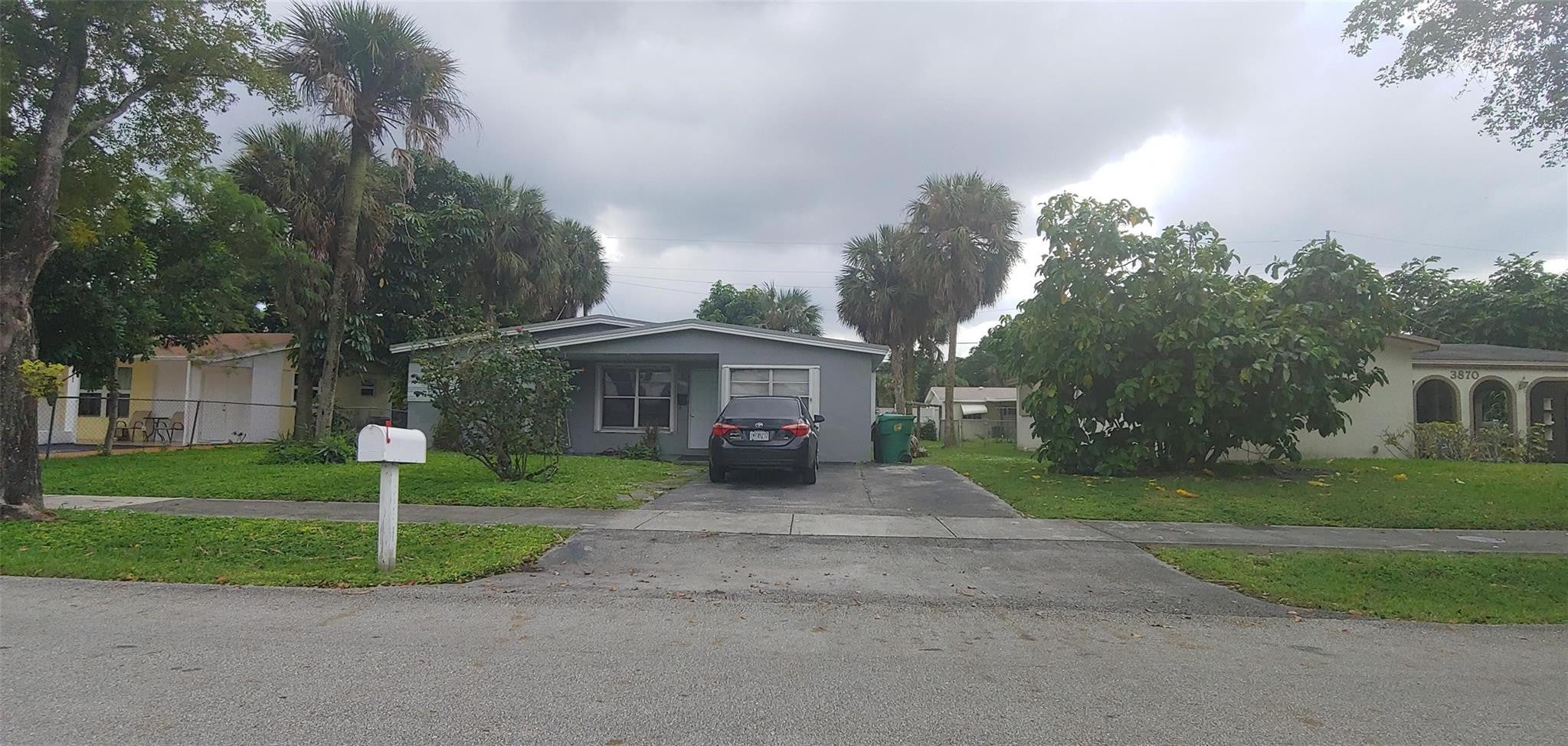 3860 NW 8th Place