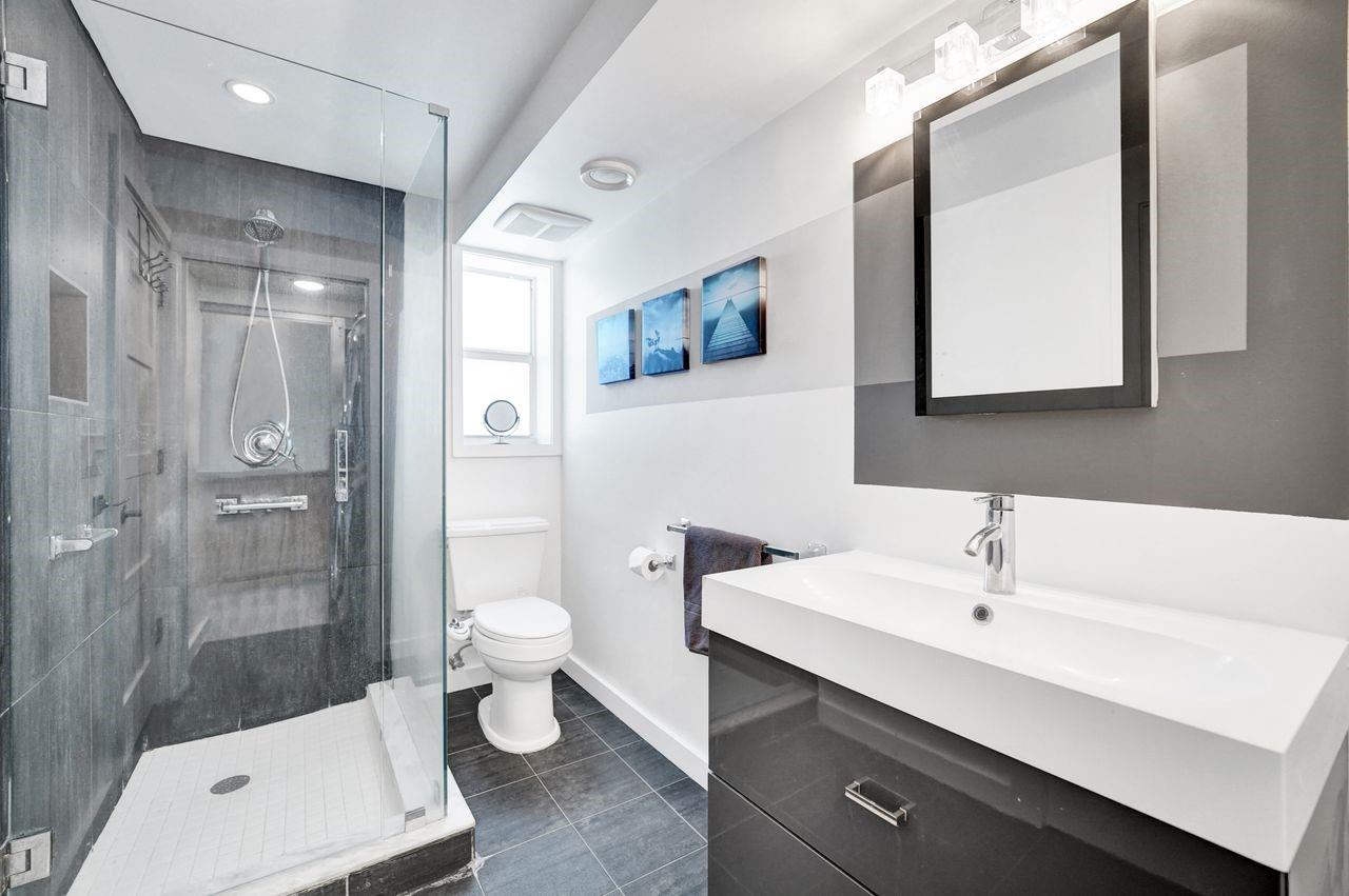 Britannia Condo - Residential