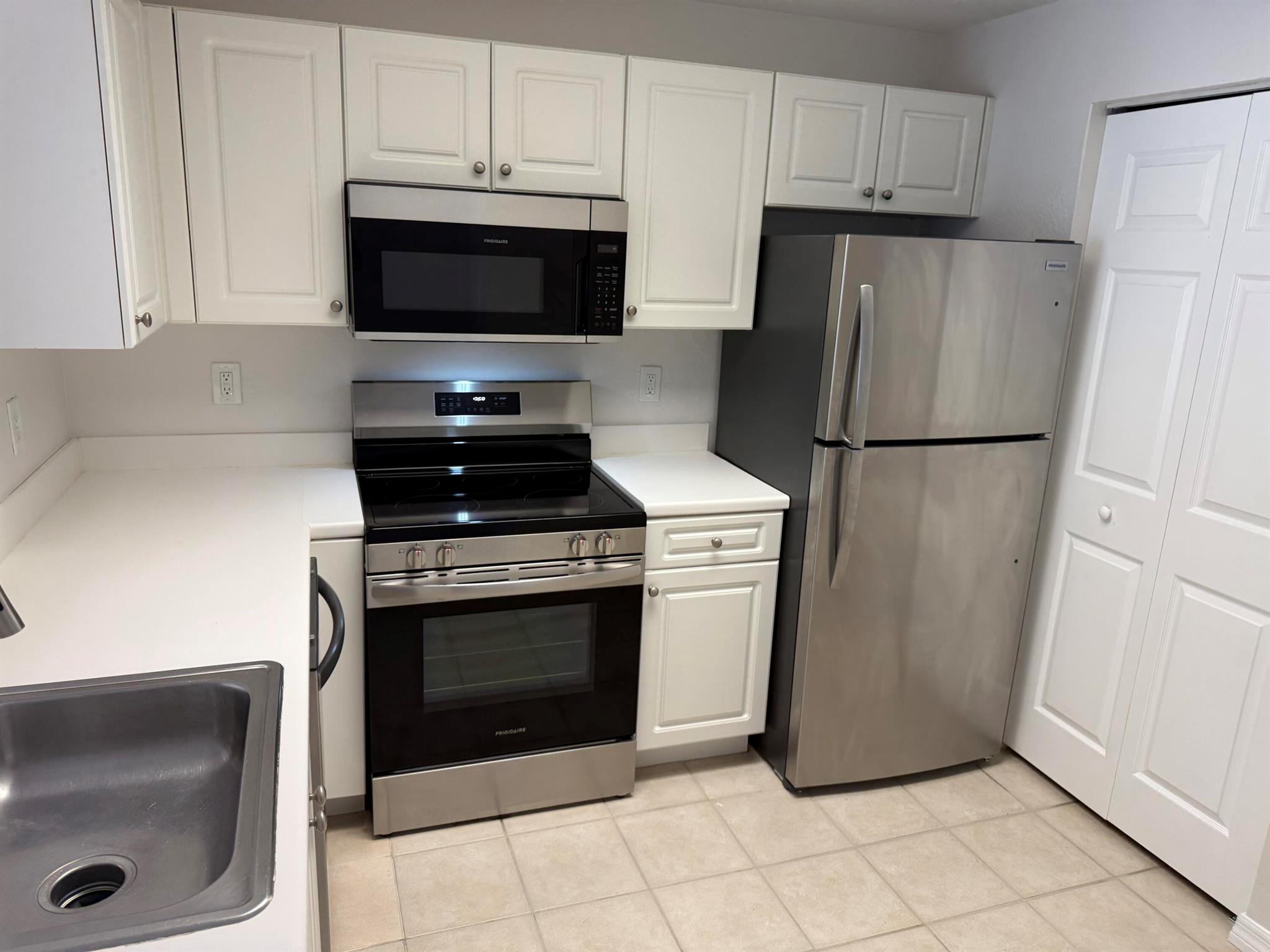 SAN MATERA THE GARDENS CO - Residential Lease